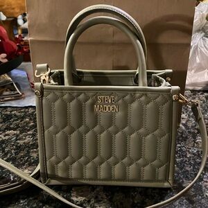 Steven Madden quilted shoulder/hand bag